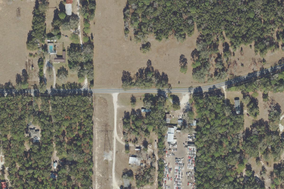 Aerial photo of M&M Auto Recycling at 7850 SE 110th Street Rd