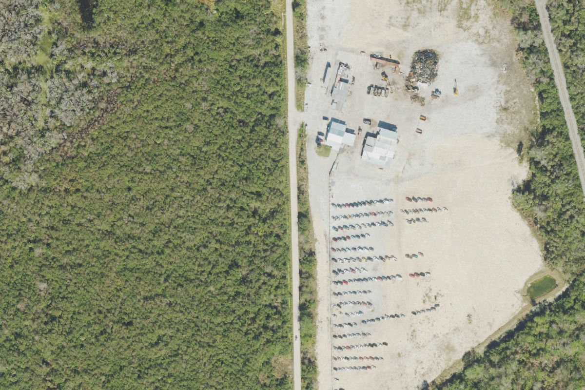 Aerial photo of Mims Pick & Pay Recycler Center at 2555 Hammock Rd