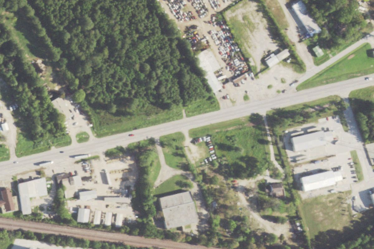 Aerial photo of Conroe Auto Recycling Auto & Truck Salvage at 2814 East Davis