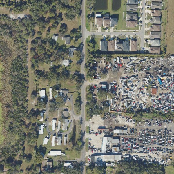 Aerial photo of Bee Used Auto Parts