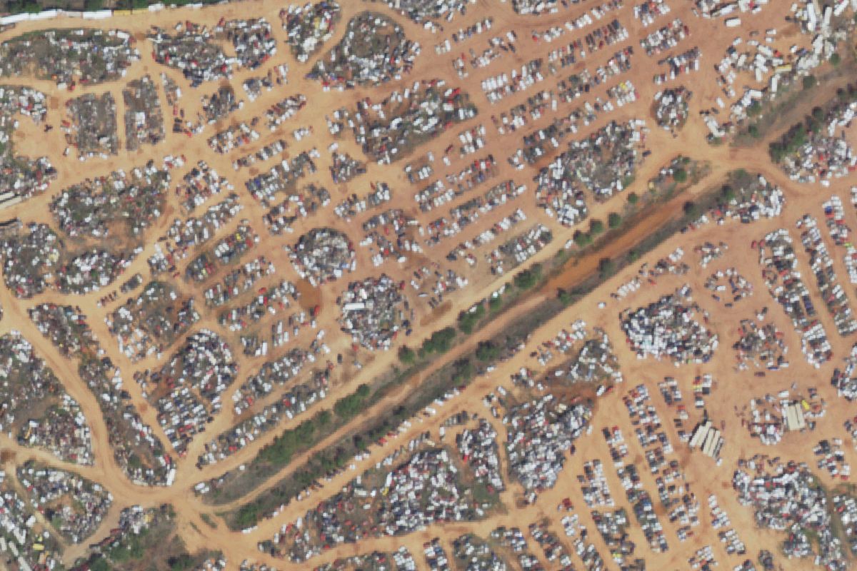 Aerial photo of David's Auto Salvage at 4301 Pine Street