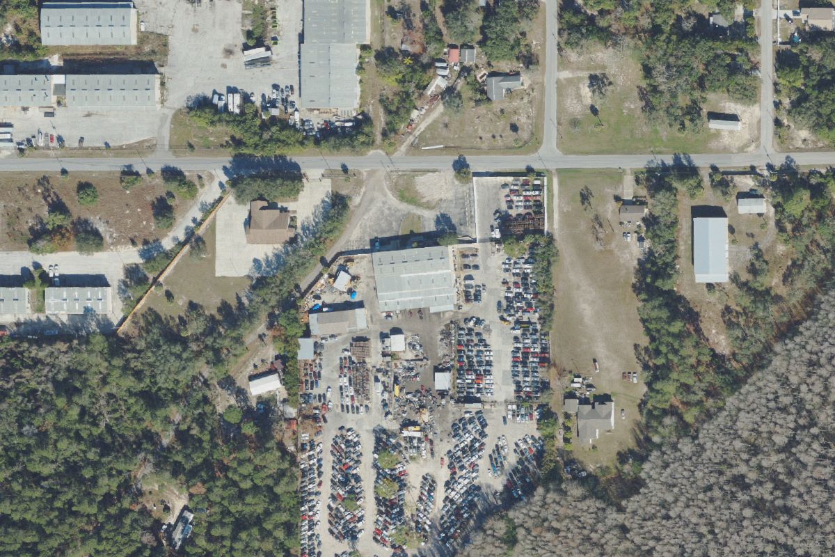 Aerial photo of Pasco EZ-Pull it at 9910 Houston Avenue