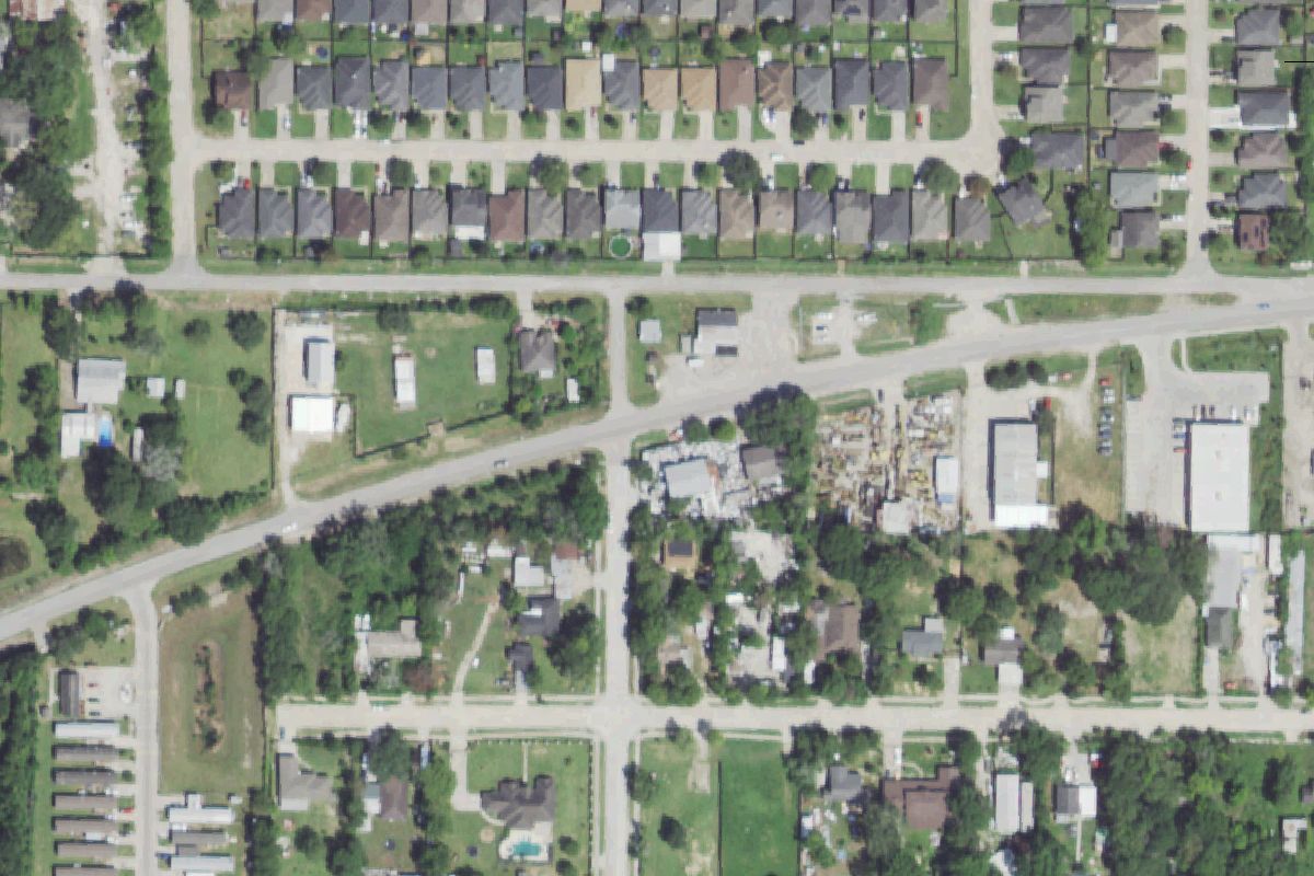 Aerial photo of Roberto's Junk Cars