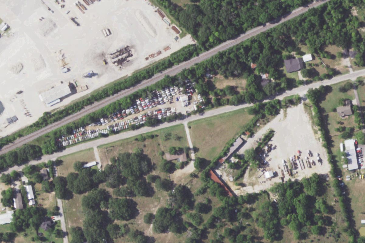 Aerial photo of Cruz Salvage Yard