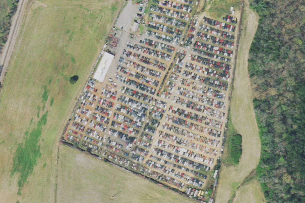 Aerial photo of Seaton Auto Parts at 120 Cr-351