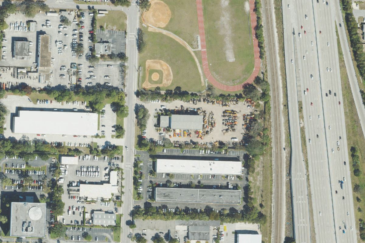 Aerial photo of Insta Cash 4 Cars