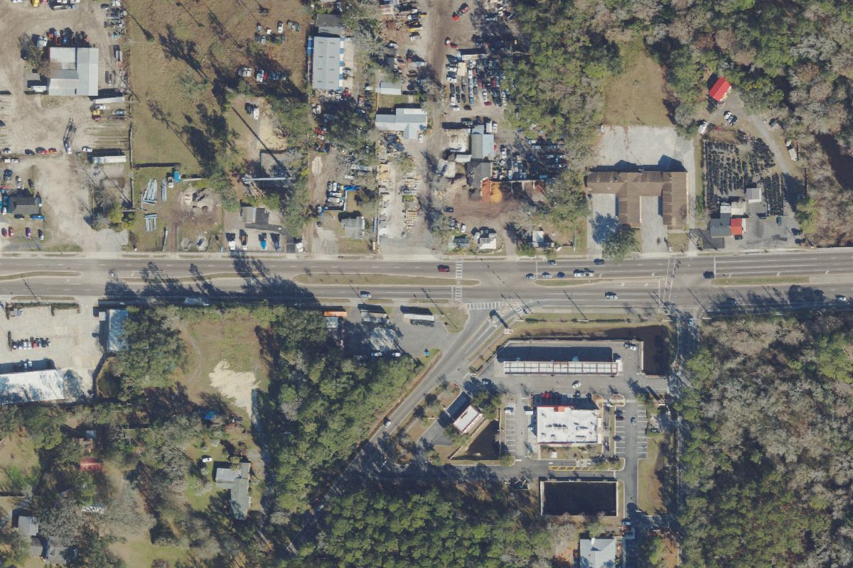 Aerial photo of Robert's Towing & Salvage