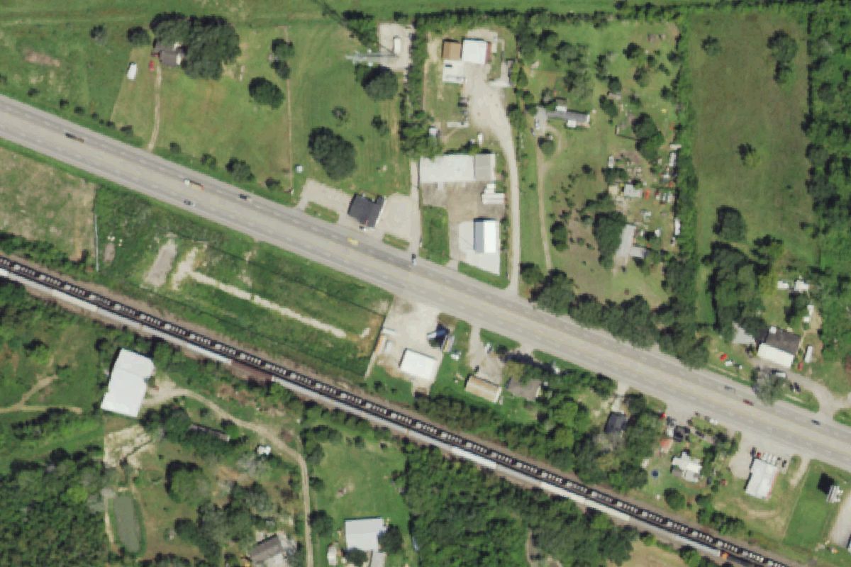 Aerial photo of Lee's Used Auto Parts at 4350 E Highway 6