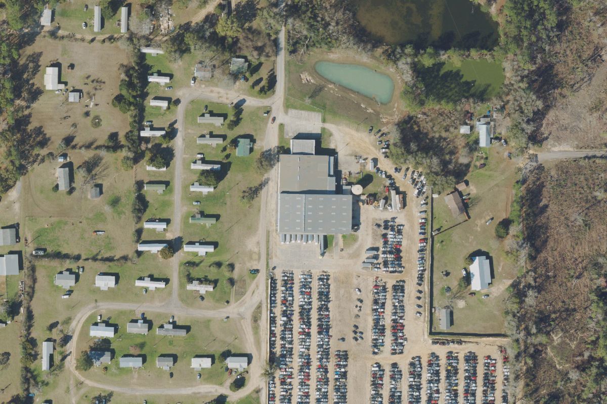 Aerial photo of LKQ West Florida at 2497 Panhandle Lane