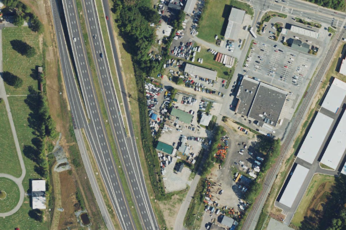 Aerial photo of E&D Junk Cars