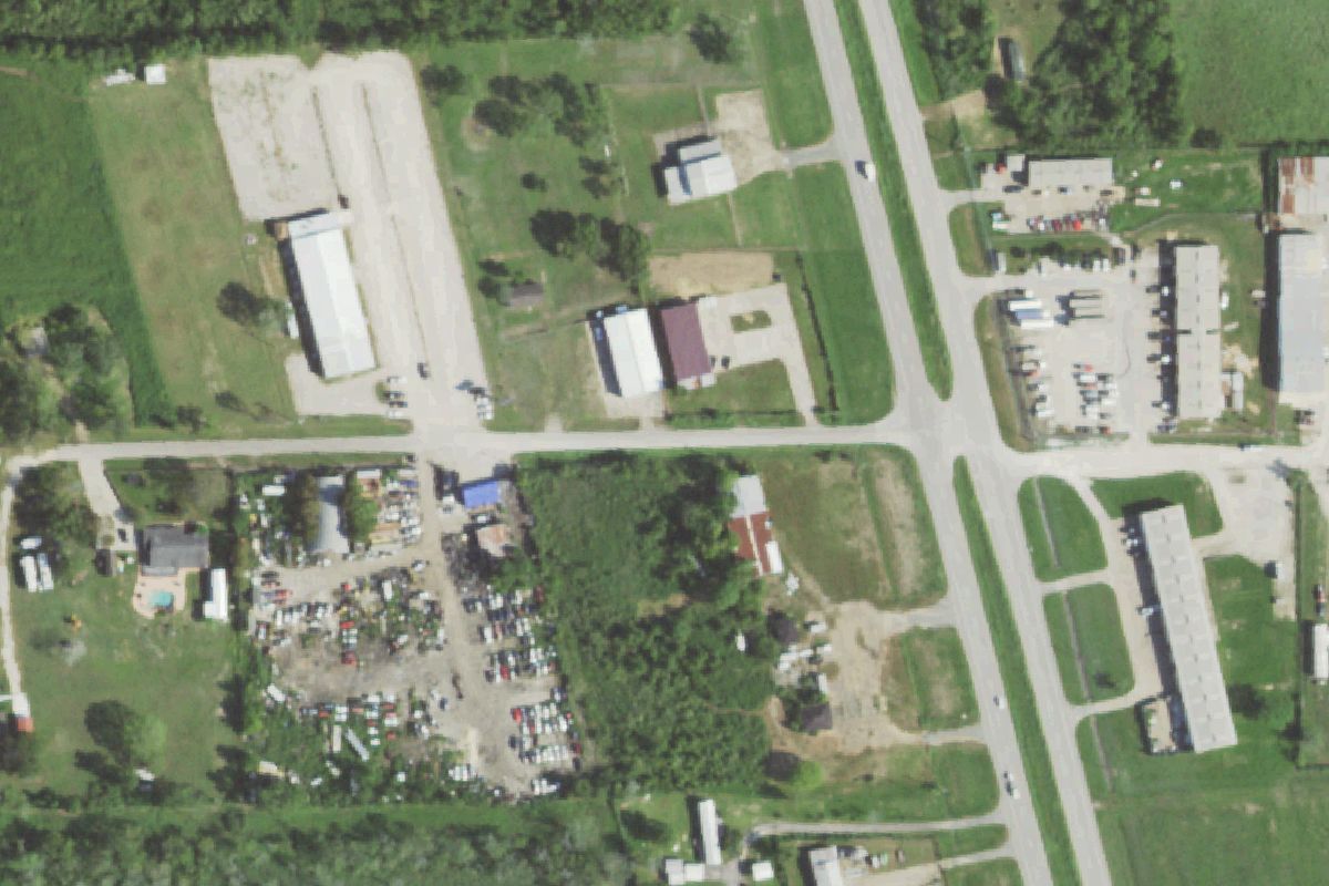 Aerial photo of Hoelewyn Auto Salvage