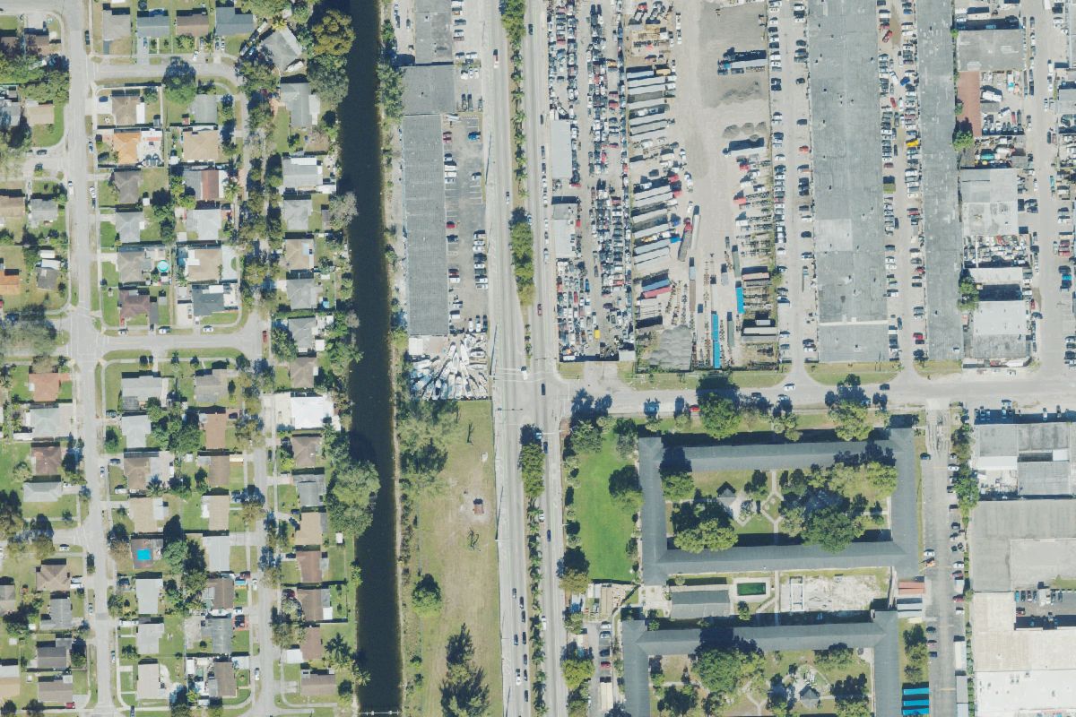 Aerial photo of Junkaroo II at 13911 NW 22 Ave