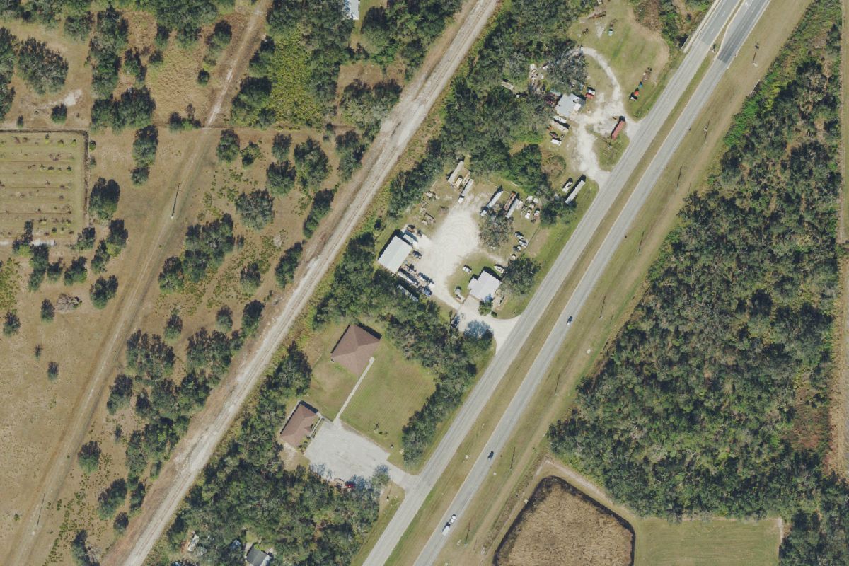 Aerial photo of Suggs Auto Parts