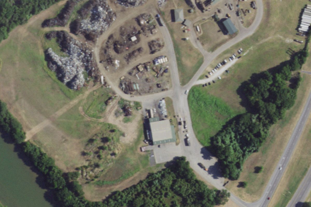 Aerial photo of M Lipsitz & at 4205 East Loop 340