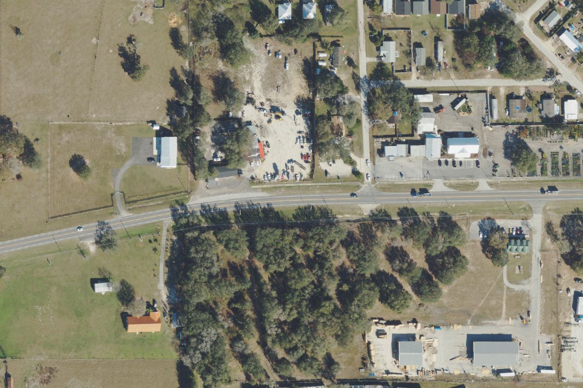 Aerial photo of Central Florida Auto Recycling at 940 W Myers Blvd