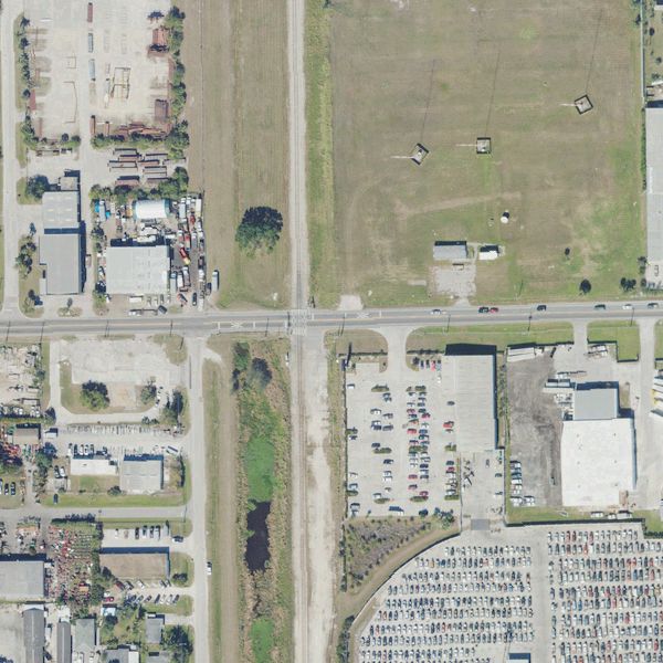 Aerial photo of Pull-A-Part Fort Myers