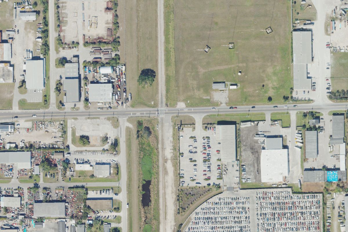 Aerial photo of Pull-A-Part Fort Myers at 2804 Hanson Street